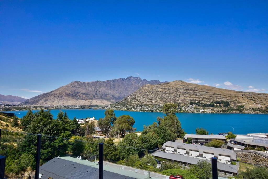 4 Bedroom Stunning Modern Family Home Queenstown Bagian luar foto